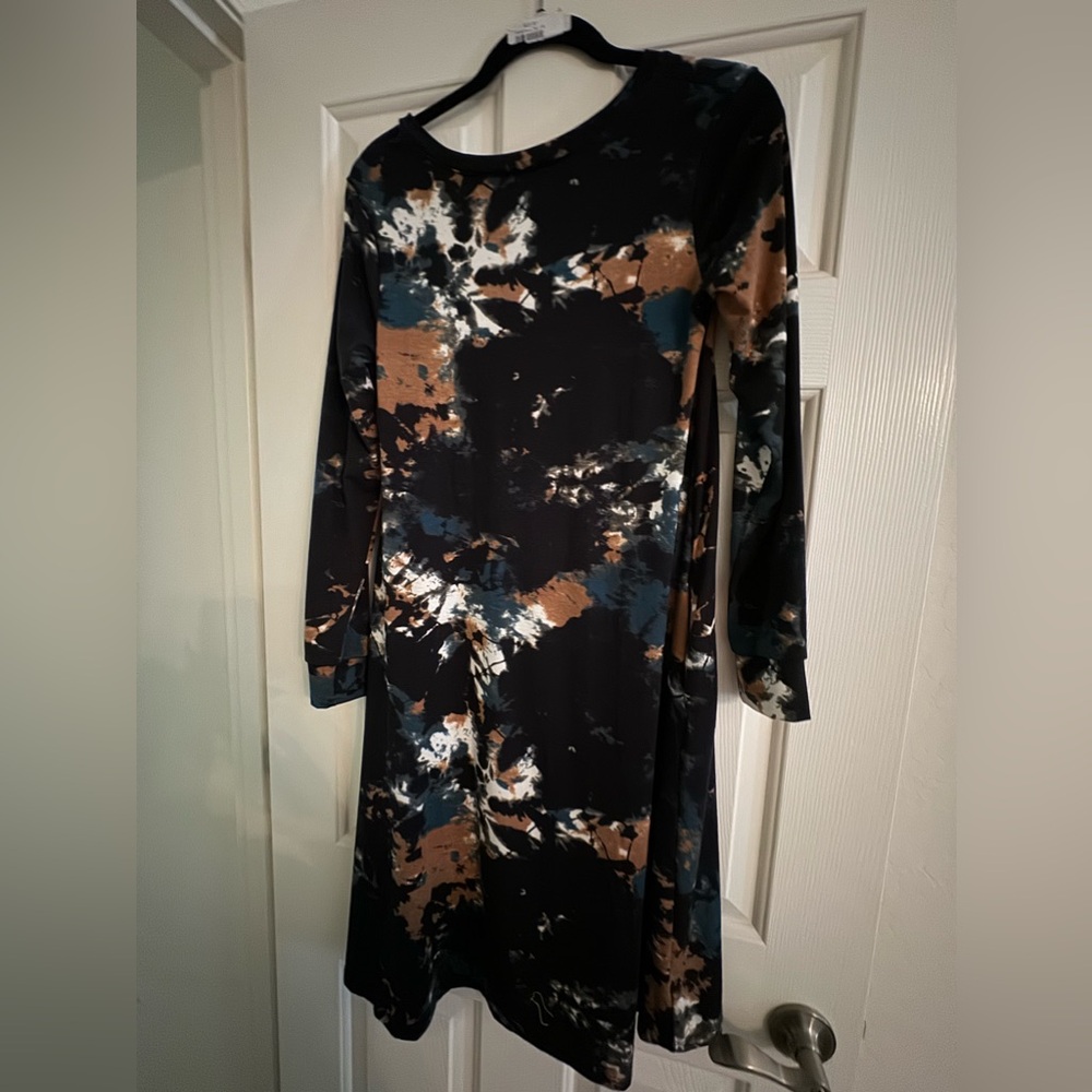 Lularoe Emily dress super stretchy
